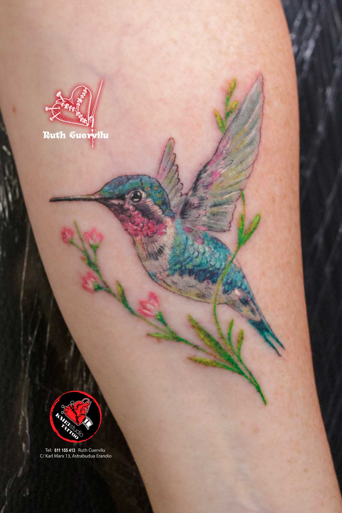 Tatuaje Colibri realismo color - Ruth Cuervilu Tattoo - KM13 Studio - estudio de tatuajes erandio astrabudua bilbao bizkaia